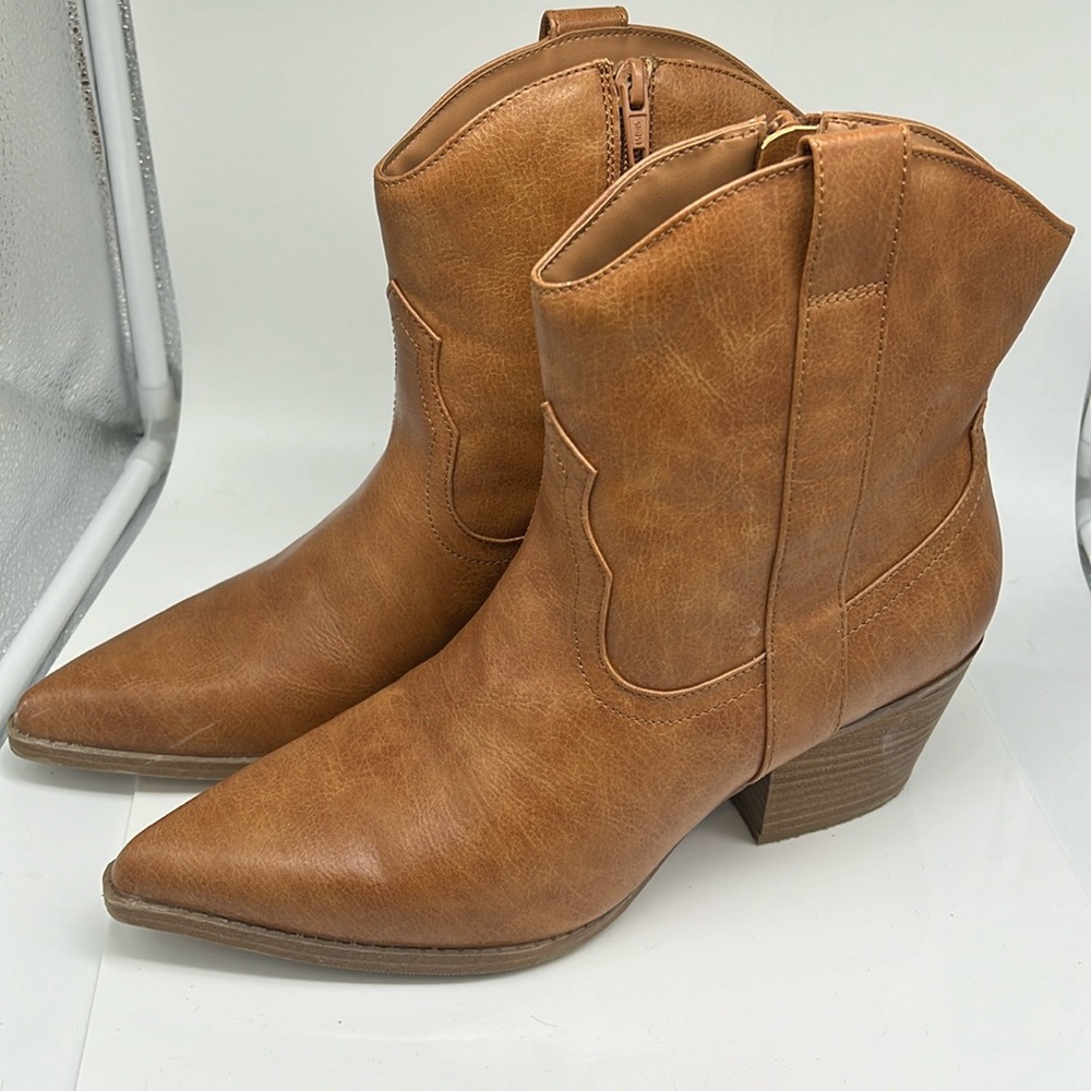 Women’s Cognac Cowboy Boots- Size 10